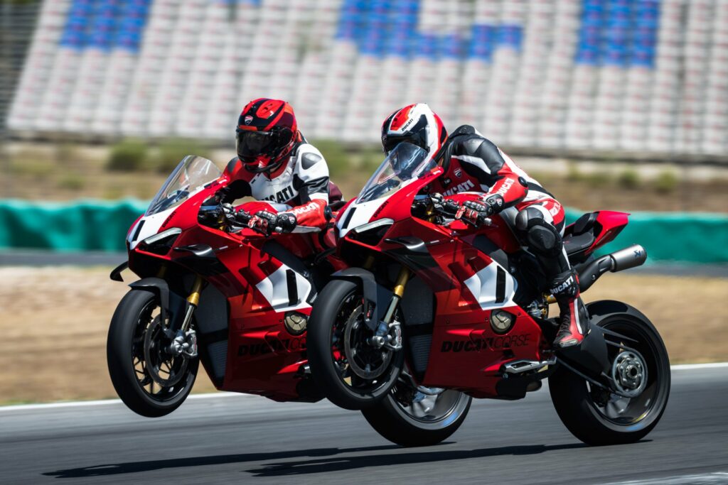 2023 Ducati Panigale V4R Eker Performance (37)