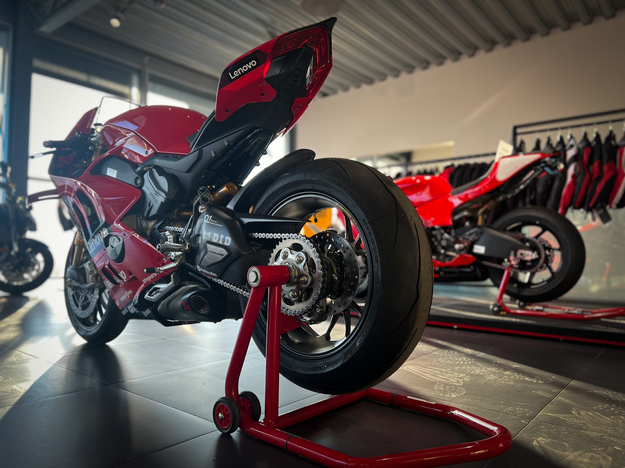 Ducati Panigale V4 Bagnia 2022 World Champion Replica (9)