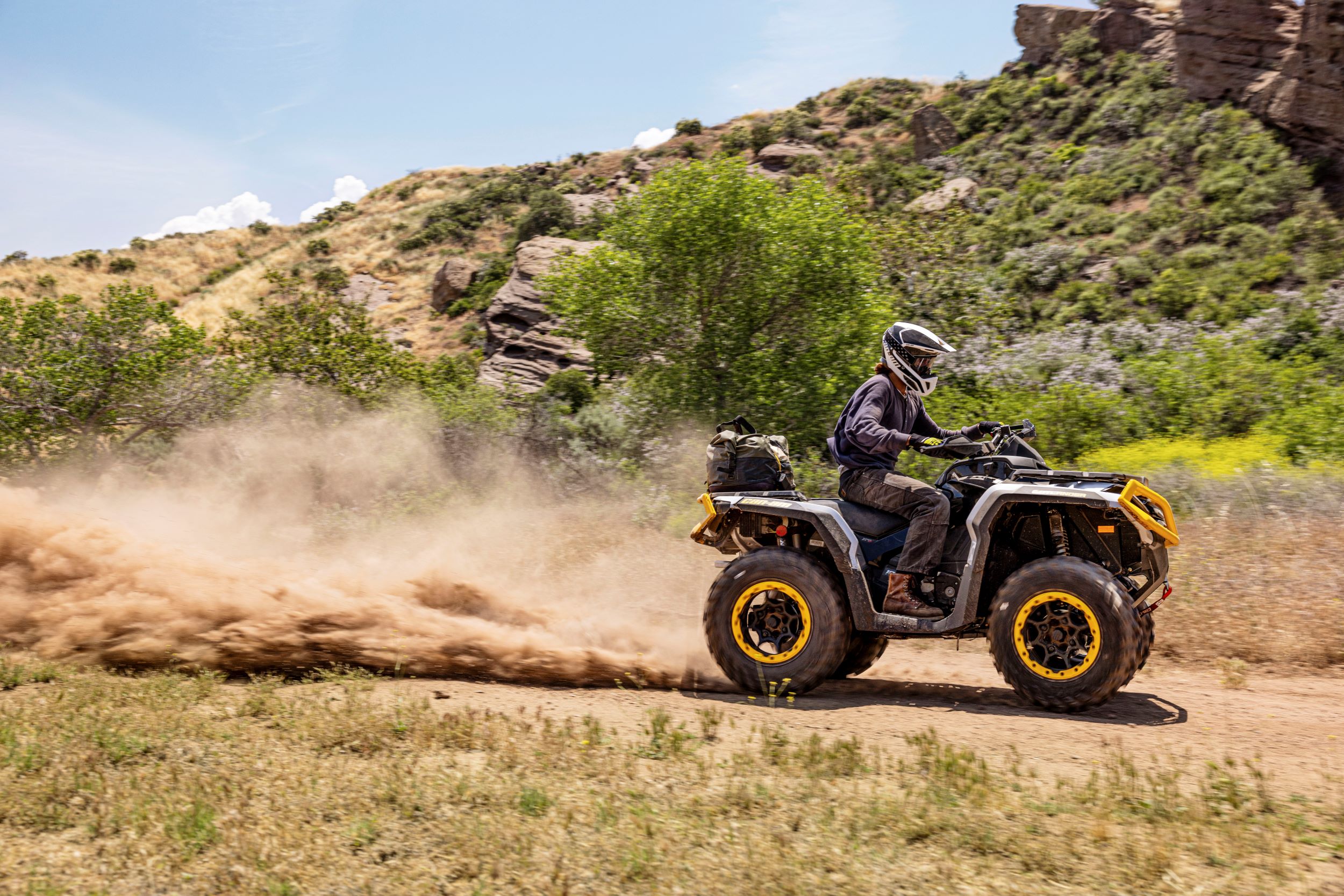 can-am outlander max xt-p 1000 t